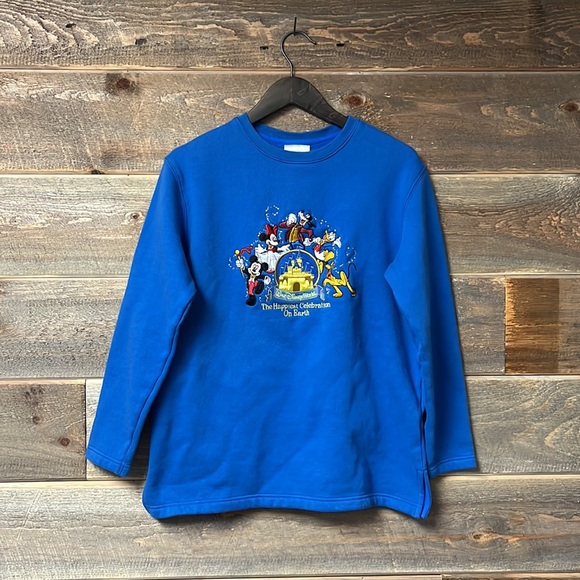 Disney Sweaters - Disney Embroidered Sweatshirt Medium